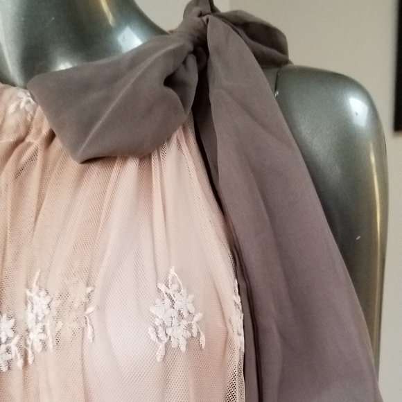 Summer Halter Peach Lace Dress - Picture 4 of 4